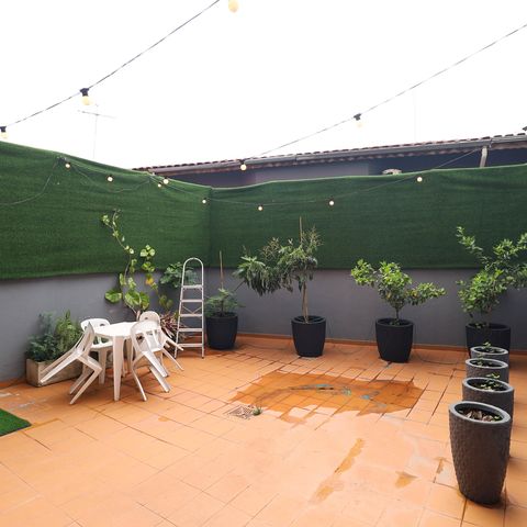 Casa à venda com 215m², 3 quartos e 4 vagas