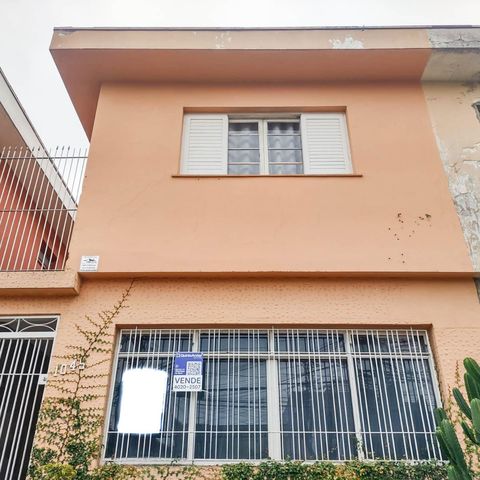 Casa à venda com 215m², 3 quartos e 4 vagas