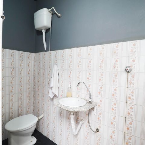 Casa à venda com 215m², 3 quartos e 4 vagas