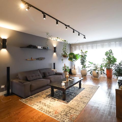 Casa à venda com 215m², 3 quartos e 4 vagas