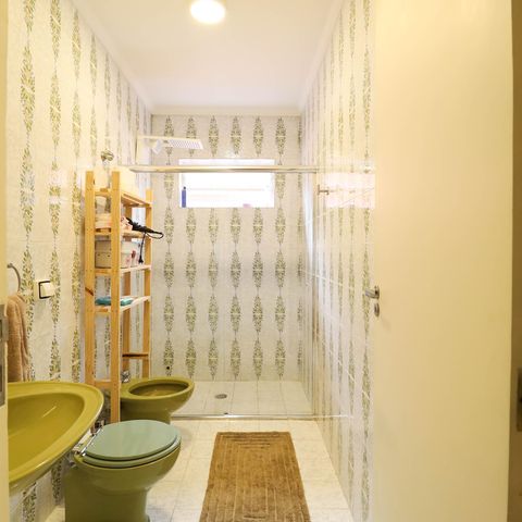 Casa à venda com 215m², 3 quartos e 4 vagas