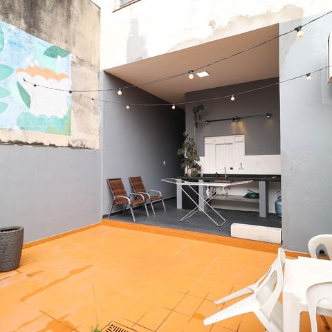Casa à venda com 215m², 3 quartos e 4 vagas