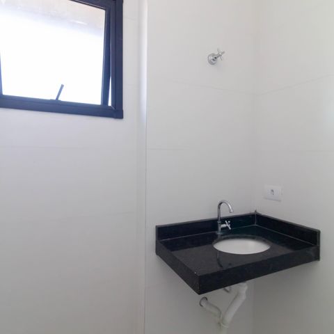 Apartamento à venda com 80m², 2 quartos e 1 vaga Apartamento à venda com 80m², 2 quartos e 1 vagaBanheiro