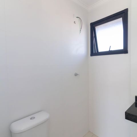 Apartamento à venda com 80m², 2 quartos e 1 vaga Apartamento à venda com 80m², 2 quartos e 1 vagaBanheiro