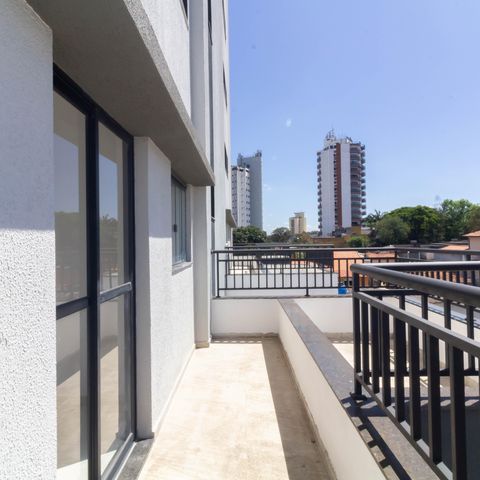 Apartamento à venda com 80m², 2 quartos e 1 vaga Apartamento à venda com 80m², 2 quartos e 1 vagaVaranda