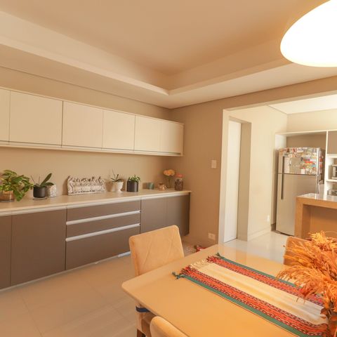 Casa à venda com 165m², 3 quartos e 2 vagas Casa à venda com 165m², 3 quartos e 2 vagasSala