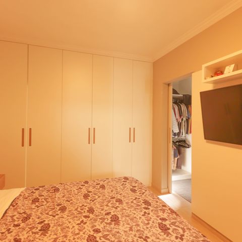 Casa à venda com 165m², 3 quartos e 2 vagas Casa à venda com 165m², 3 quartos e 2 vagasSuíte