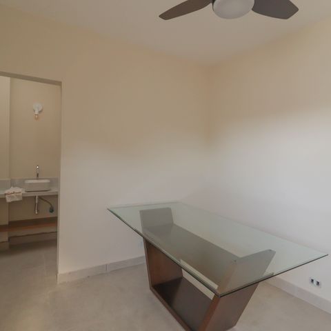 Casa à venda com 165m², 3 quartos e 2 vagas Casa à venda com 165m², 3 quartos e 2 vagasCozinha e Área de Serviço