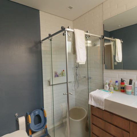 Casa à venda com 165m², 3 quartos e 2 vagas Casa à venda com 165m², 3 quartos e 2 vagasBanheiro
