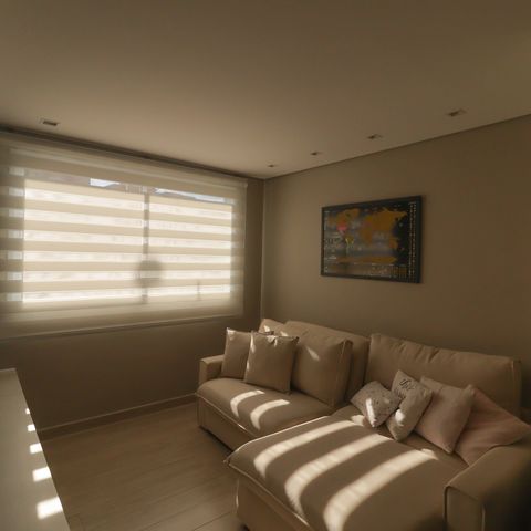 Casa à venda com 165m², 3 quartos e 2 vagas Casa à venda com 165m², 3 quartos e 2 vagasSala