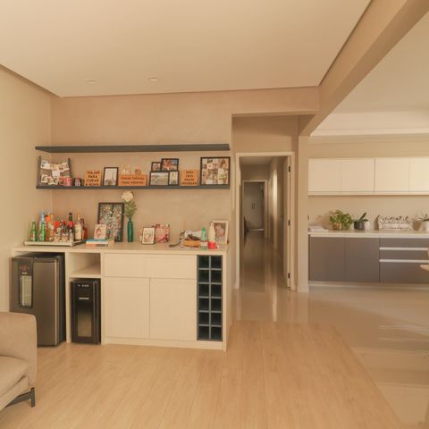 Casa à venda com 165m², 3 quartos e 2 vagas Casa à venda com 165m², 3 quartos e 2 vagasSala