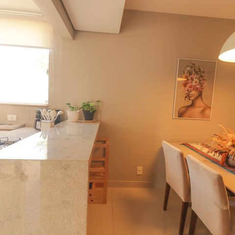 Casa à venda com 165m², 3 quartos e 2 vagas Casa à venda com 165m², 3 quartos e 2 vagasCozinha e Área de Serviço