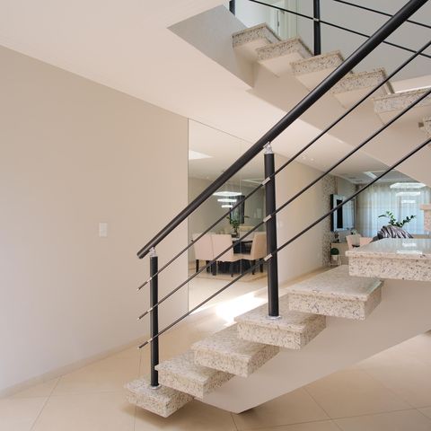 Casa à venda com 320m², 4 quartos e 7 vagasSala