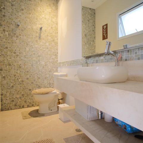 Casa à venda com 320m², 4 quartos e 7 vagasLavabo