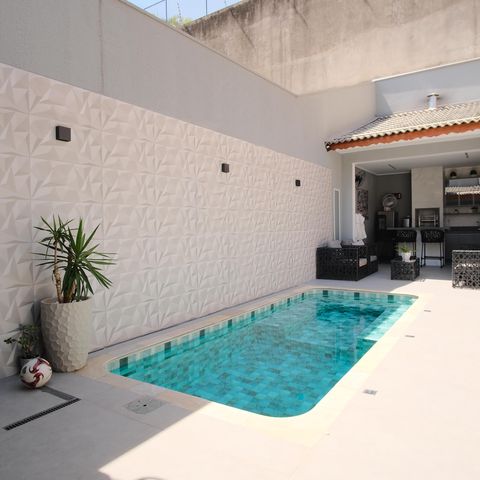 Casa à venda com 320m², 4 quartos e 7 vagasQuintal