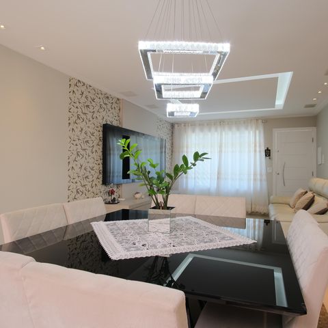 Casa à venda com 320m², 4 quartos e 7 vagasSala