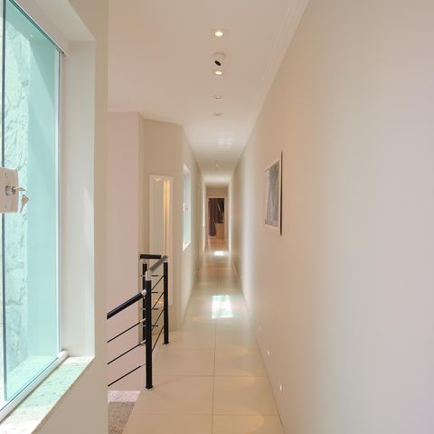 Casa à venda com 320m², 4 quartos e 7 vagasCorredor