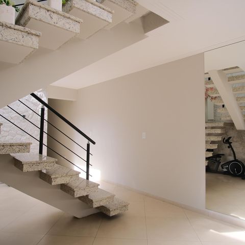 Casa à venda com 320m², 4 quartos e 7 vagasSala