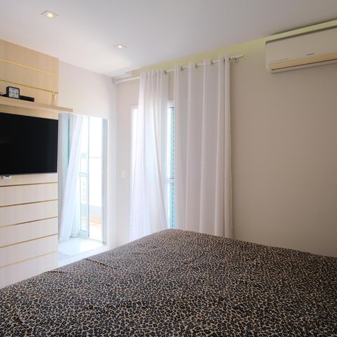 Casa à venda com 320m², 4 quartos e 7 vagasSuíte 1