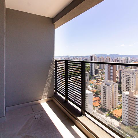 Studio à venda com 27m², 1 quarto e sem vaga Studio à venda com 27m², 1 quarto e sem vagaVaranda