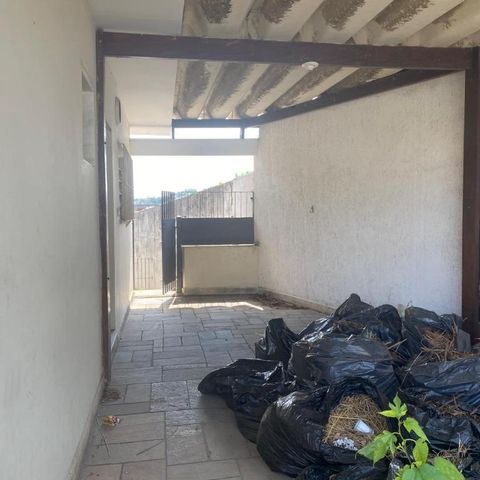 Casa à venda com 120m², 2 quartos e 3 vagasFoto 03