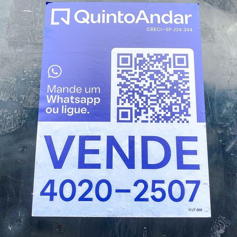 Apartamento à venda com 165m², 2 quartos e 2 vagas Apartamento à venda com 165m², 2 quartos e 2 vagasPlaquinha
