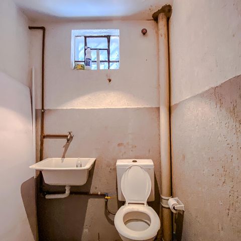 Apartamento à venda com 165m², 2 quartos e 2 vagas Apartamento à venda com 165m², 2 quartos e 2 vagasBanheiro da Garagem