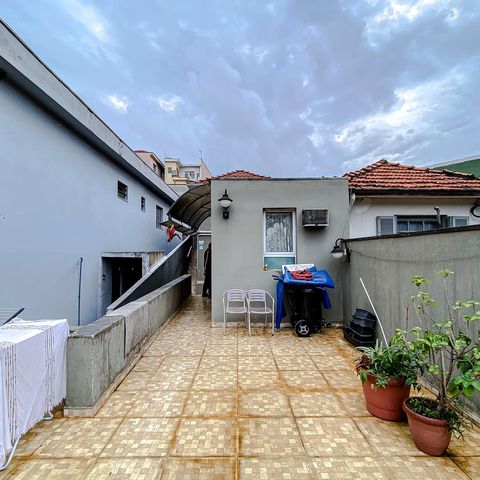 Apartamento à venda com 165m², 2 quartos e 2 vagas Apartamento à venda com 165m², 2 quartos e 2 vagasÁrea externa