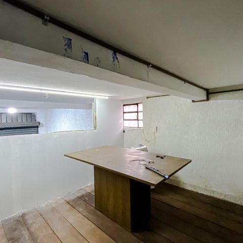Apartamento à venda com 165m², 2 quartos e 2 vagas Apartamento à venda com 165m², 2 quartos e 2 vagasEscritório