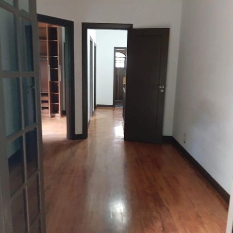 Casa à venda com 200m², 3 quartos e sem vaga