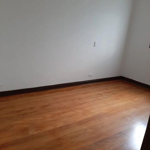 Casa à venda com 200m², 3 quartos e sem vaga