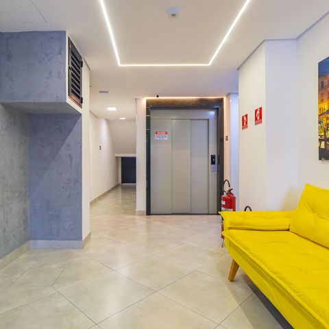 Studio à venda com 27m², 1 quarto e sem vaga Studio à venda com 27m², 1 quarto e sem vagaHall social