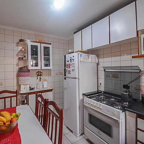 Casa à venda com 137m², 3 quartos e 2 vagas Casa à venda com 137m², 3 quartos e 2 vagasCozinha