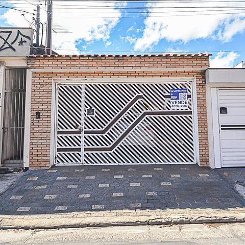 Casa à venda com 137m², 3 quartos e 2 vagas