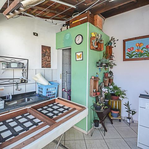 Casa à venda com 137m², 3 quartos e 2 vagas