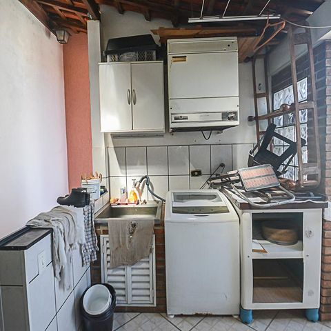 Casa à venda com 137m², 3 quartos e 2 vagas Casa à venda com 137m², 3 quartos e 2 vagasÁrea de Serviço