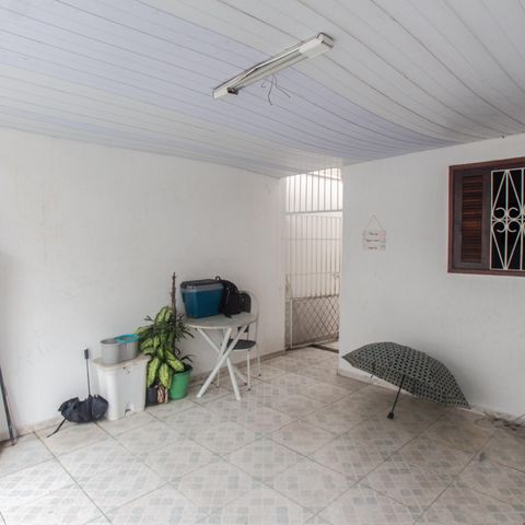 Casa à venda com 105m², 2 quartos e 2 vagas Casa à venda com 105m², 2 quartos e 2 vagasGaragem