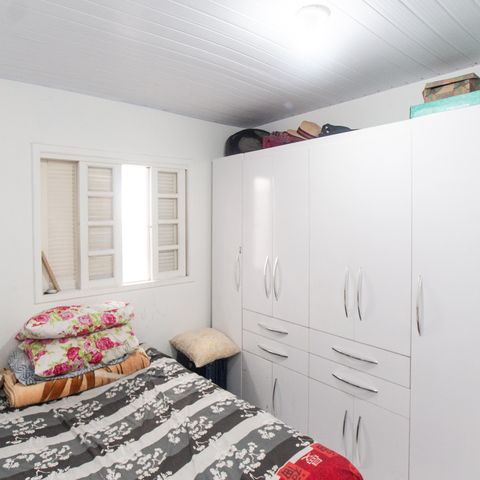 Casa à venda com 105m², 2 quartos e 2 vagas Casa à venda com 105m², 2 quartos e 2 vagasSuíte