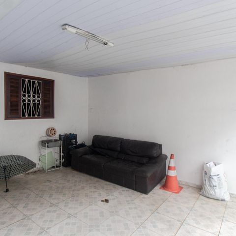 Casa à venda com 105m², 2 quartos e 2 vagas Casa à venda com 105m², 2 quartos e 2 vagasGaragem