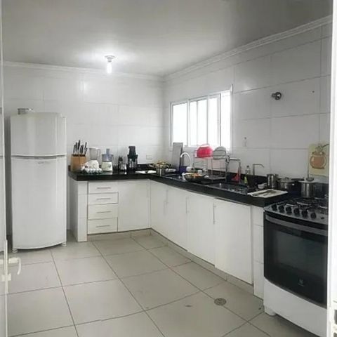 Casa à venda com 300m², 4 quartos e 2 vagas Casa à venda com 300m², 4 quartos e 2 vagasFoto 08