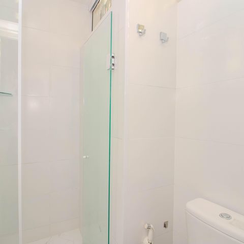 Apartamento à venda com 83m², 2 quartos e sem vaga Apartamento à venda com 83m², 2 quartos e sem vagaBanheiro da Suíte