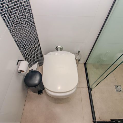 Apartamento à venda com 83m², 2 quartos e sem vaga Apartamento à venda com 83m², 2 quartos e sem vagaBanheiro Social