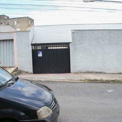 Casa à venda com 280m², 3 quartos e 6 vagas