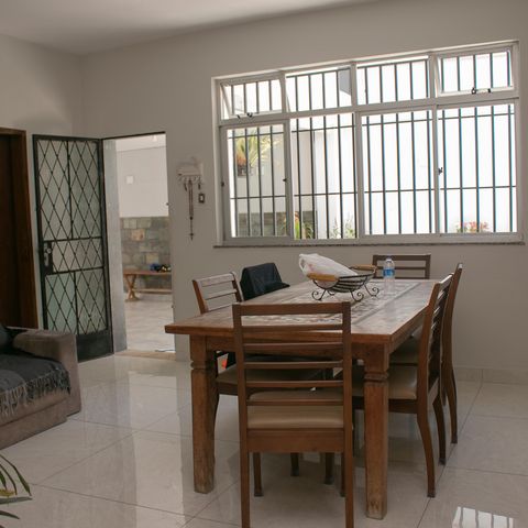Casa à venda com 280m², 3 quartos e 6 vagas