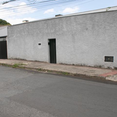 Casa à venda com 280m², 3 quartos e 6 vagas
