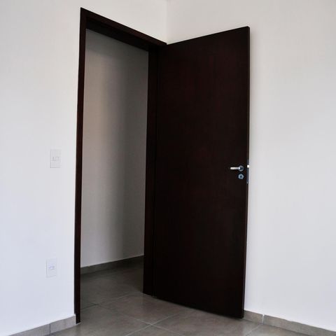 Apartamento à venda com 64m², 2 quartos e 1 vagaDetalhe - Quarto 02 com Varanda