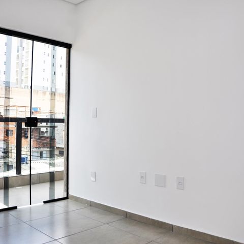 Apartamento à venda com 64m², 2 quartos e 1 vagaDetalhe - Quarto 01 com Varanda
