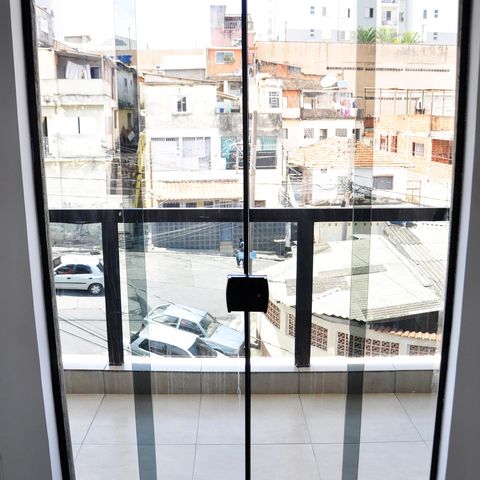 Apartamento à venda com 64m², 2 quartos e 1 vagaDetalhe - Quarto 02 com Varanda
