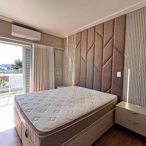 Casa à venda com 462m², 5 quartos e 4 vagas