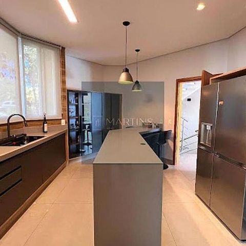 Casa à venda com 462m², 5 quartos e 4 vagas